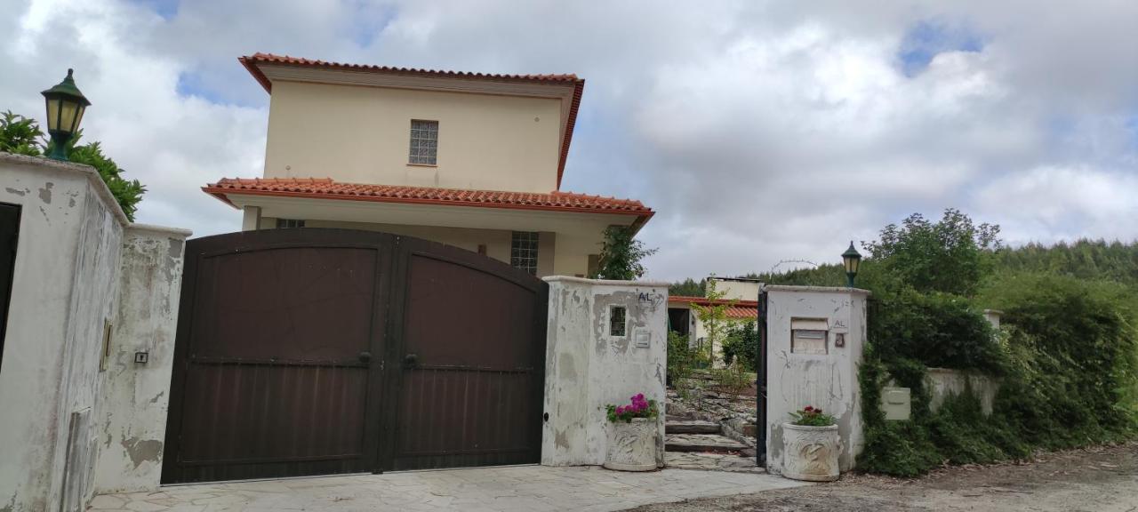Beco Do Patalugo Apartment Salir de Matos Ngoại thất bức ảnh
